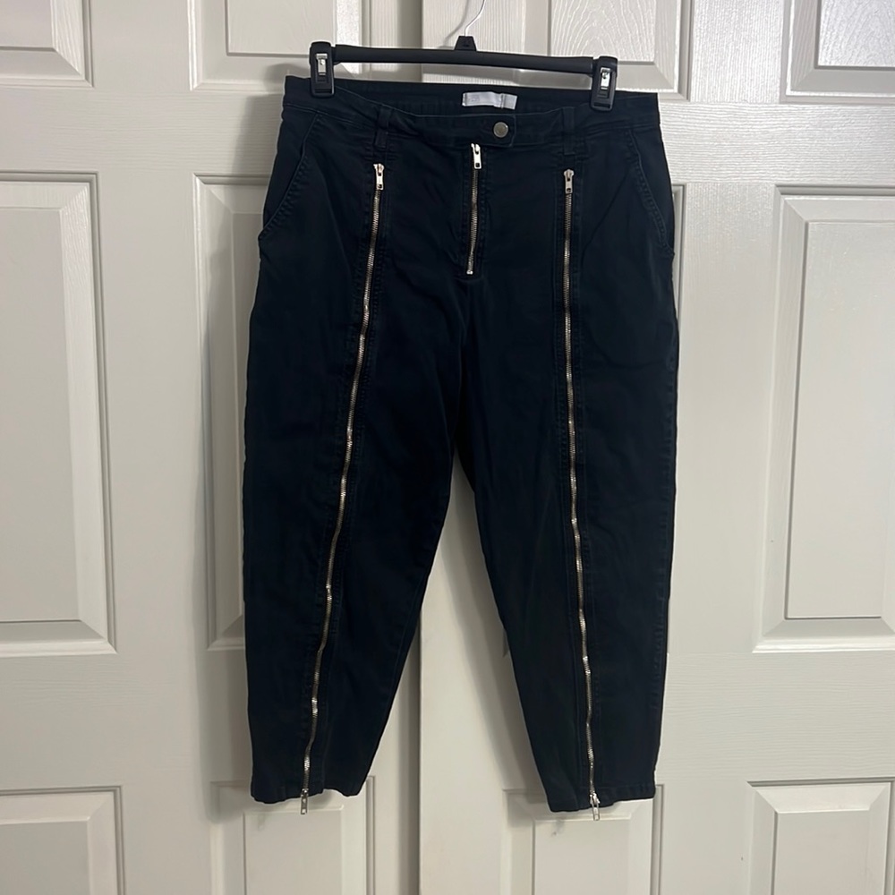 P16- ASOS Casual YKK Logo Black Zipper Front Cropped Pants Size 10